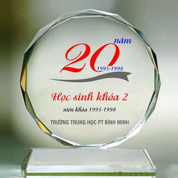 kỷ niệm chương pha lê kỷ niệm 20 năm